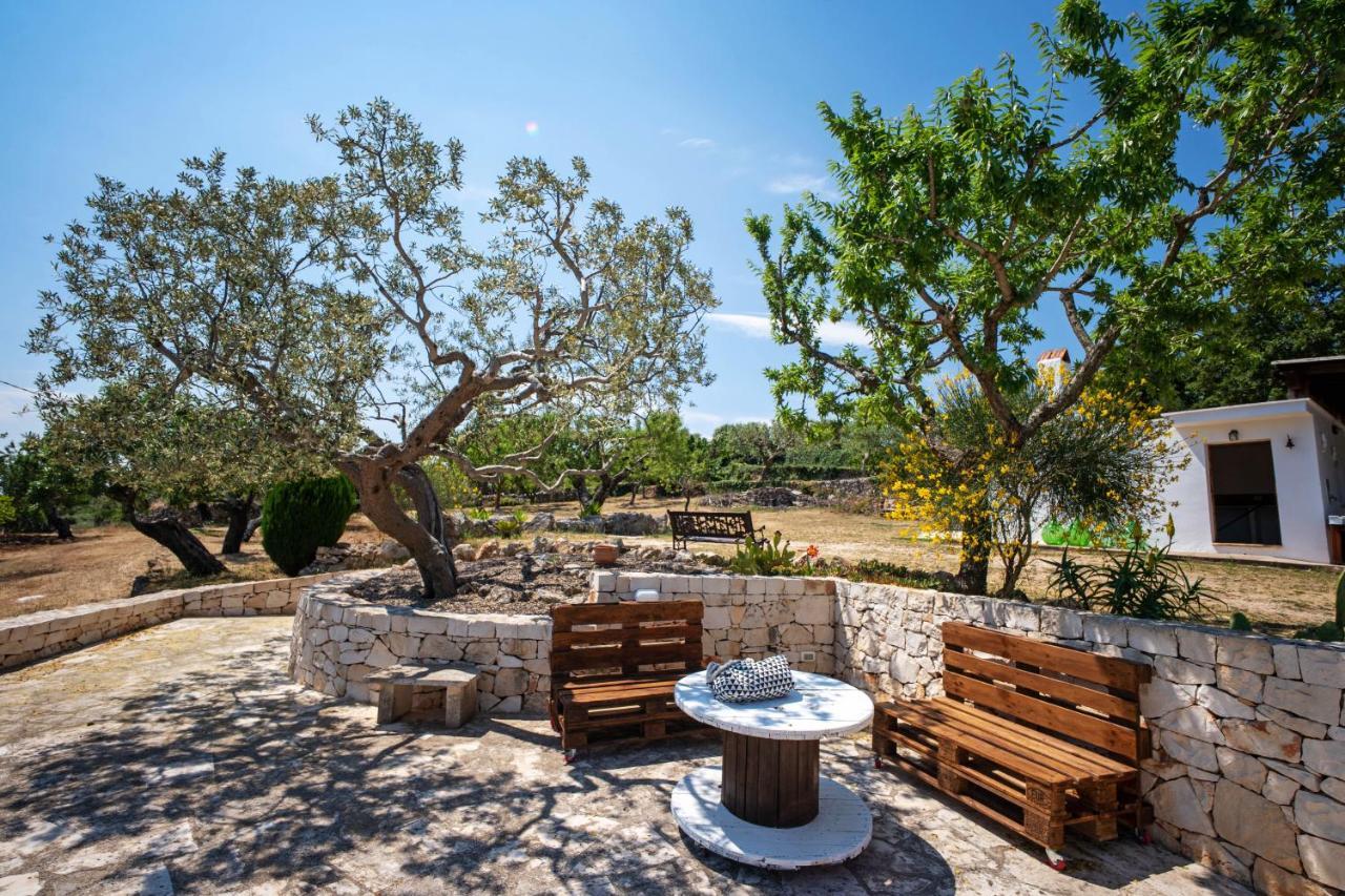 Вилла Wepuglia - Trullo Sentimento Мартина-Франка Экстерьер фото